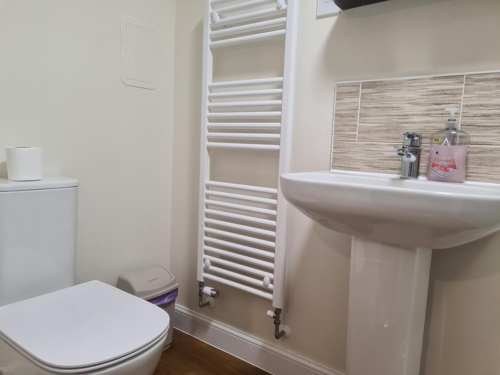 Sky'S Haven Apartment Sunningwell Екстериор снимка